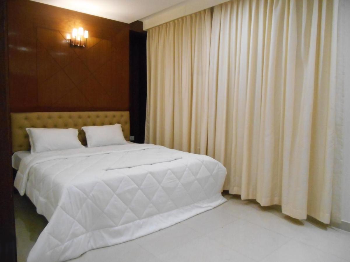 The Grand Coral Hotel Bangalore Bagian luar foto